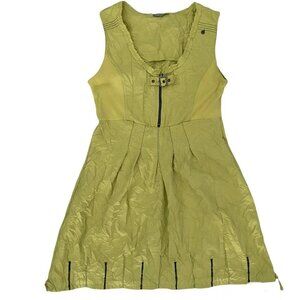 VINTAGE UNIQIE Italian Made Sleeveless Dress - Size small/medium.